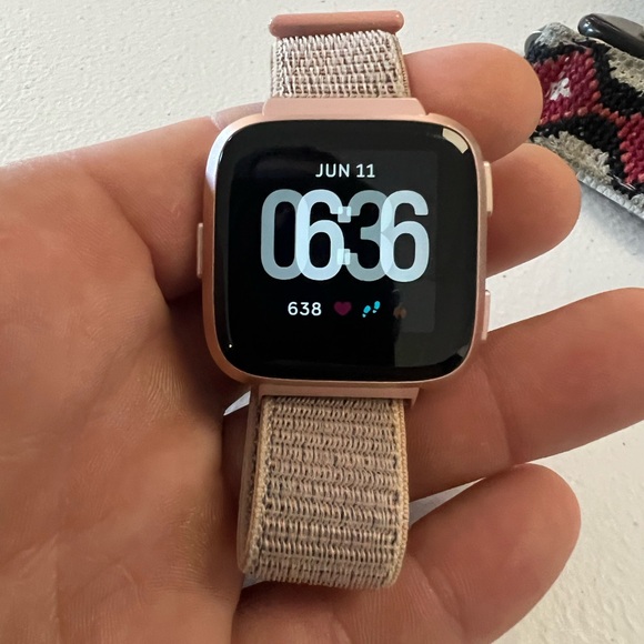 Watches Fitbit Periwinkle And Rose Gold Fitbit Versa Rose Gold
